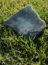 Load image into Gallery viewer, Labradorite