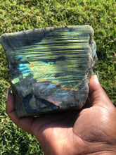 Load image into Gallery viewer, Labradorite