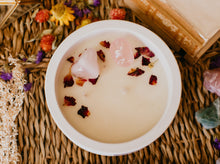 Load image into Gallery viewer, HEART CANDLE